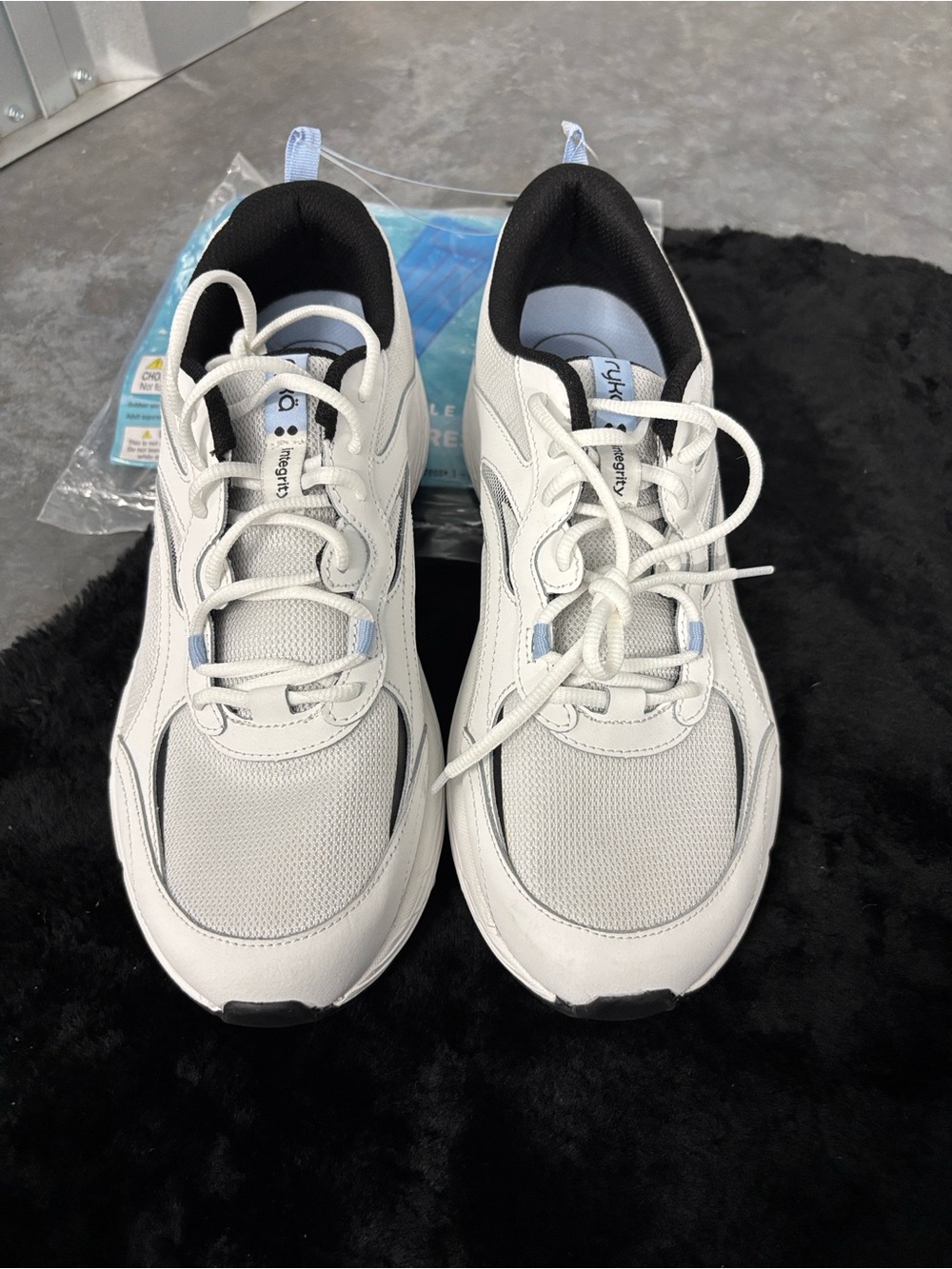 NWT Ryka Integrity White Black Light Blue Women’s Walking Sneakers Lace Mesh 11